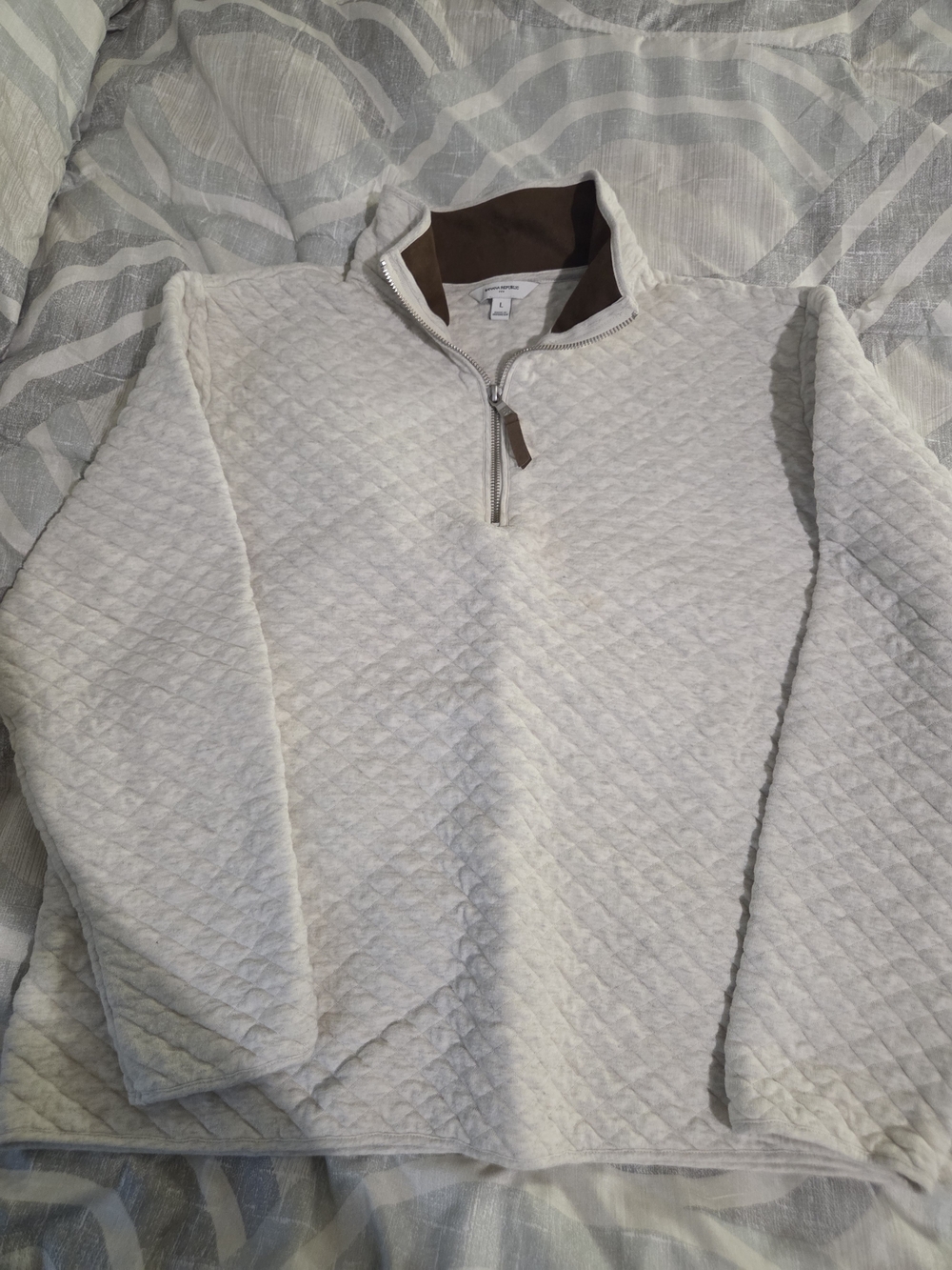Banana Republic Cream Quilted Half-Zip Pullover with Brown Trim